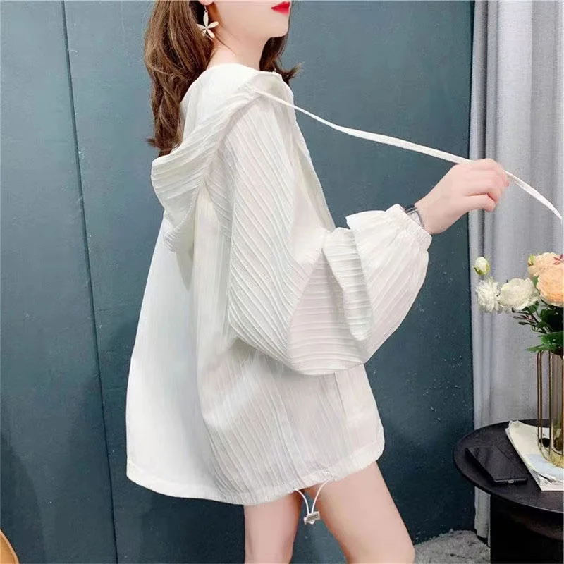 

Outdoor Ice Silk Loose Fit Lightweight Summer Sun Protection Shirt Women's Fashionable Chiffon Jacket Breathable Thin Model