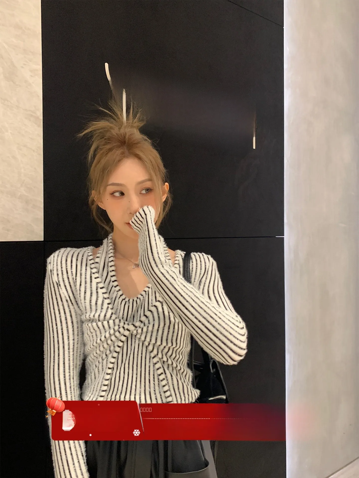 

MLS Treasure Girl Knitted Stripe Top Women's V-ne Twist Knot Base irt Spring Design Sensual Slim Fit Nylon Long Sve ...