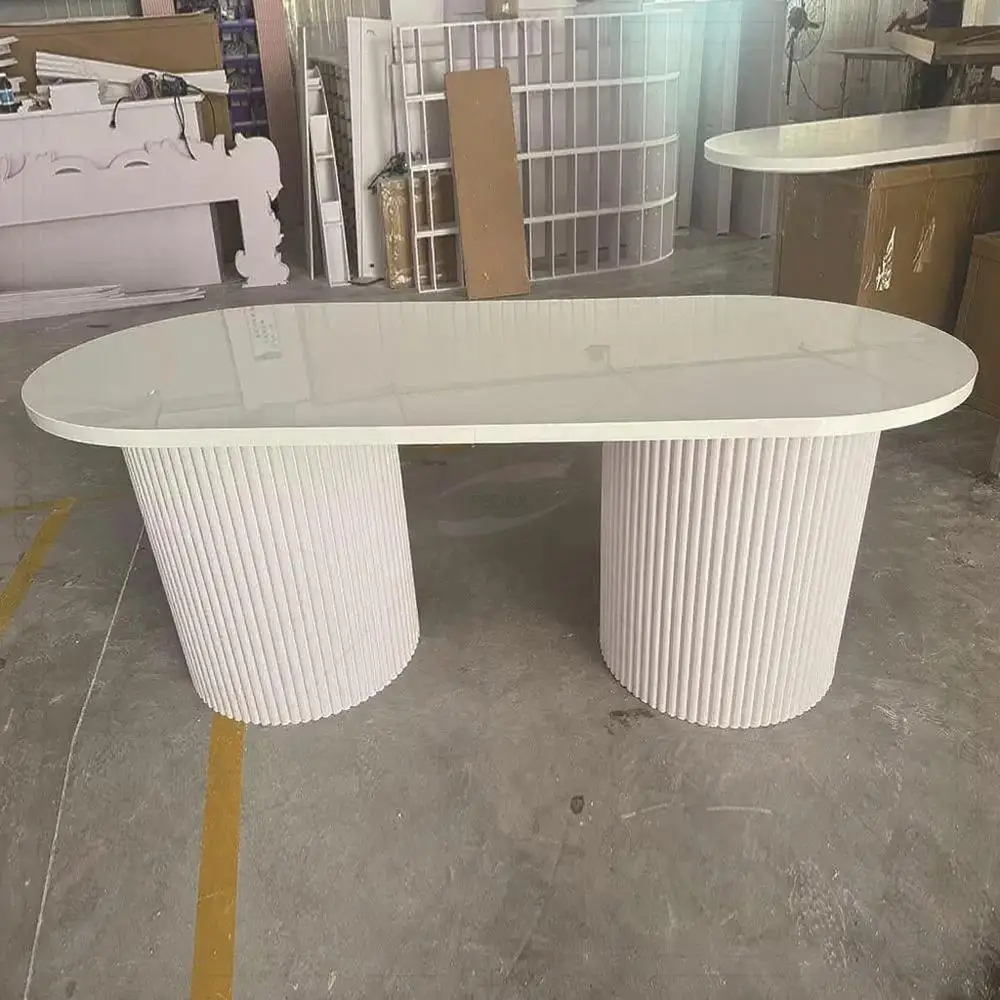 طاولة طعام بيضاوية أكريليك بيضاء حديثة بيضاء قابلة للتخصيص من FSDKX لديكور المنزل وحفلات الزفاف