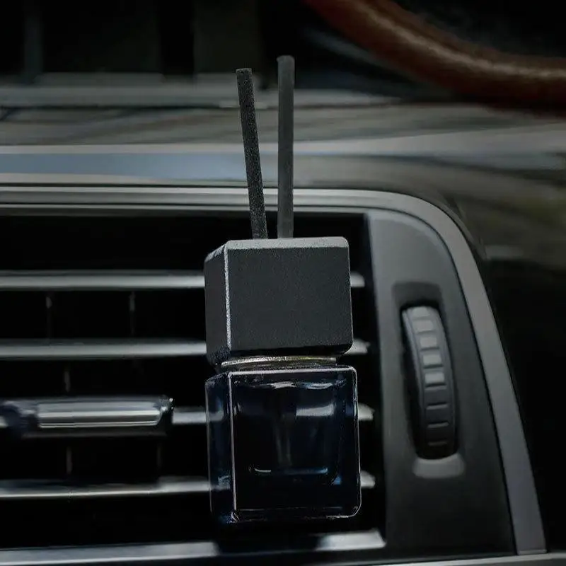 1 Piece Car Decoration Square Car Hanging Glass Bottle Air Freshener Empty Bottle Aromatherapy Ornament Pendant Diffuser