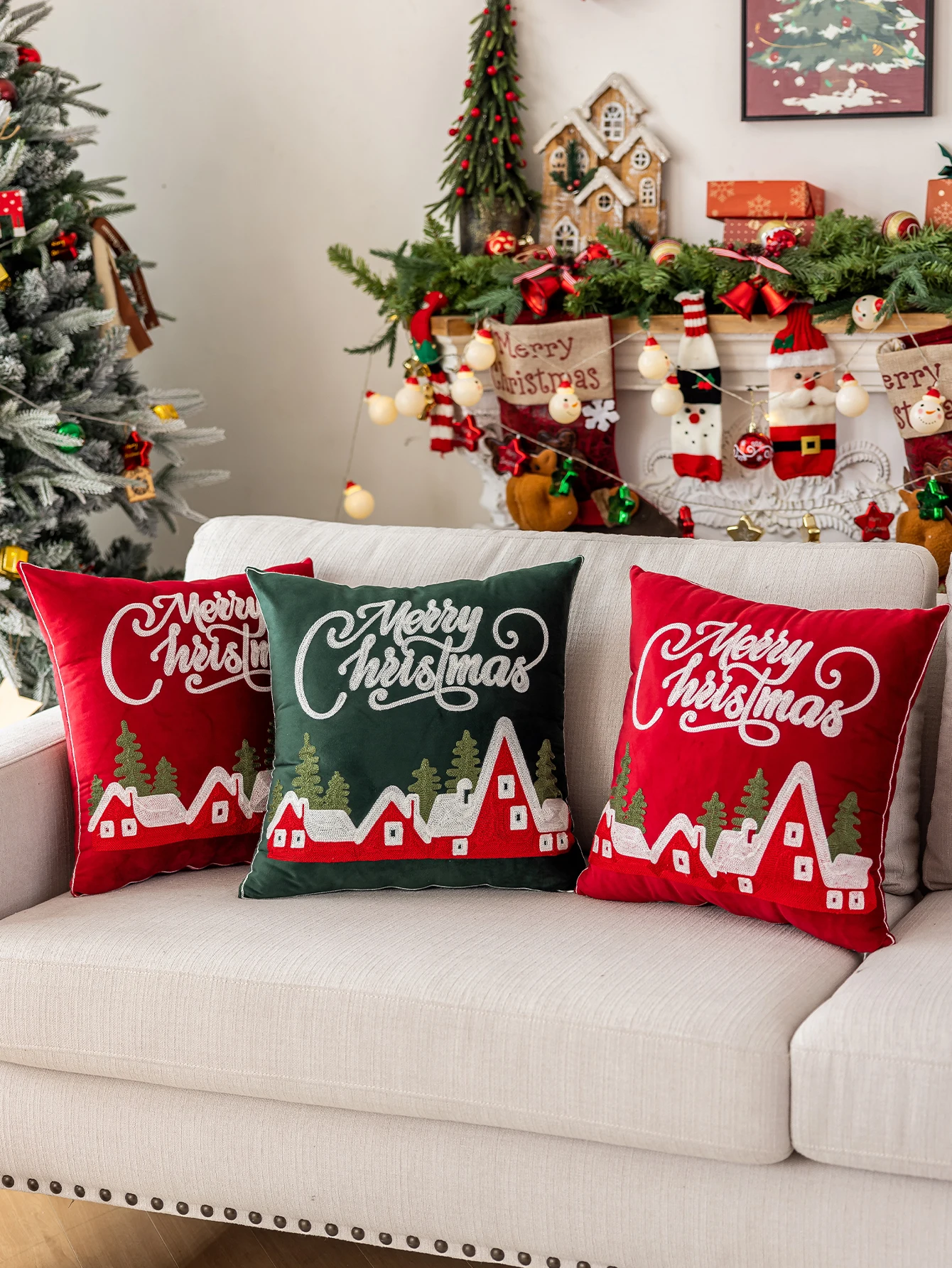 1pc 3D Embroidery Christmas Pillowcase Red Green Snowscape Cabin Pattern Multi-Season Decorative Cushion Cover