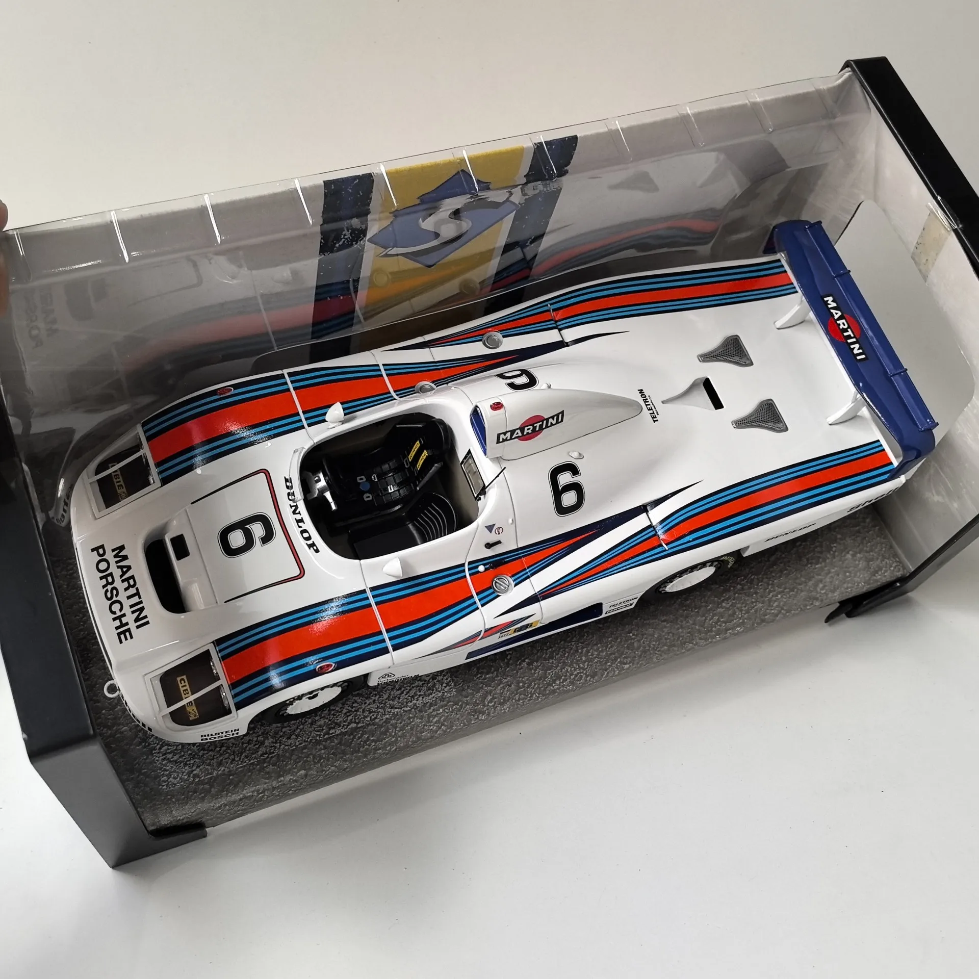 Diecast SOLIDO 1/18 Scale PORSCHE 936 1977 #6 Porsche Racing Alloy Car Model - view 5