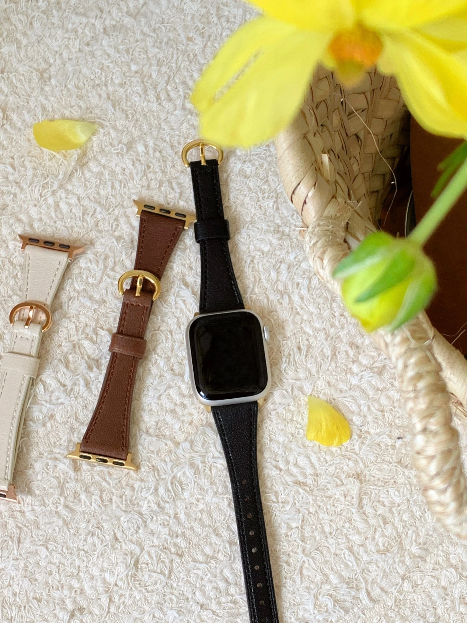 

Horseshoe buckle leather compatible iWatch strap 38mm 40mm 41mm 42mm 44mm 45mm 49mm fashionable strap