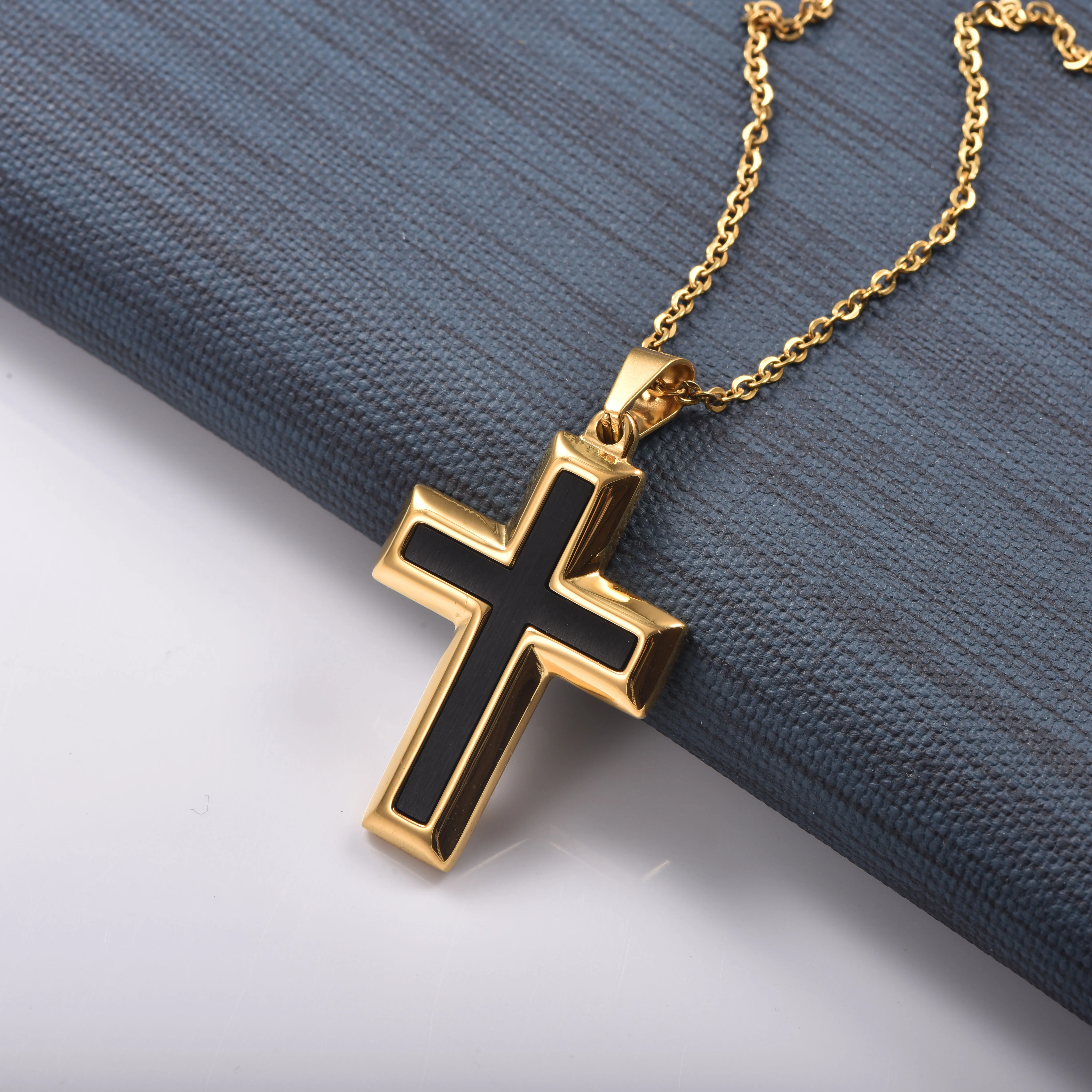 Mehrschichtige Kreuz-Anhänger-Halskette aus Edelstahl, Unisex, Herren-Halskette, Geschenk – Detail 6