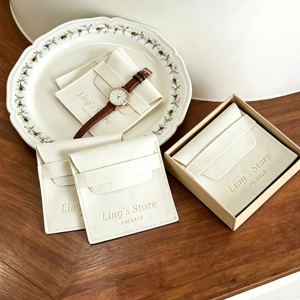 50Pcs 8x8cm 9x9cm 10x10cm 12x12cm Customized Logo Ivory Microfiber Strip Gift Bag Velvet Flap Sack Suede Pouches Envelope Pocket