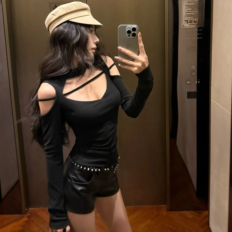 

Осень/зима 2026, новый стиль, утягивающий универсальный дизайн, базовый слой, черная сексуальная футболка с длинными рукавами и вырезом для женщин