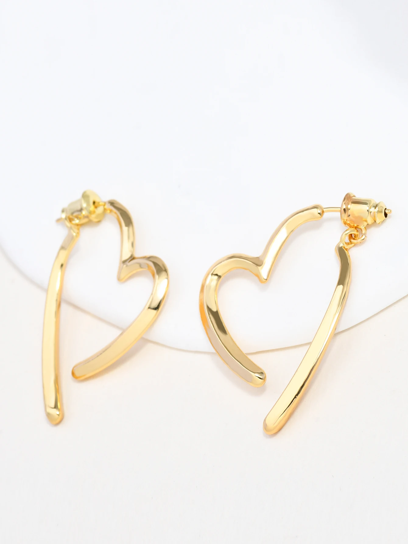 1 زوج من الفرنسية الربط اثنين ارتداء الحب الأقراط المتقدمة المتخصصة تصميم الرياح الباردة مزاجه مائة مطابقة الأقراط