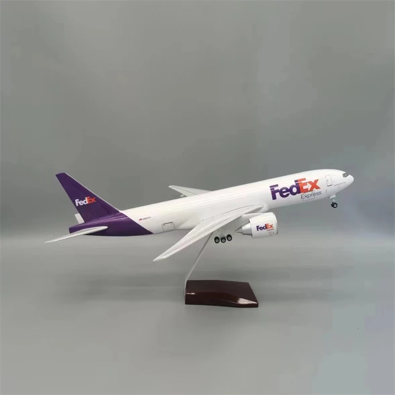 47CM FedEx B777-200 Freighter Airplane Model Simulation Civil Aviation Cargo Aviation Ornament Gift FedEx Model Plane Collection