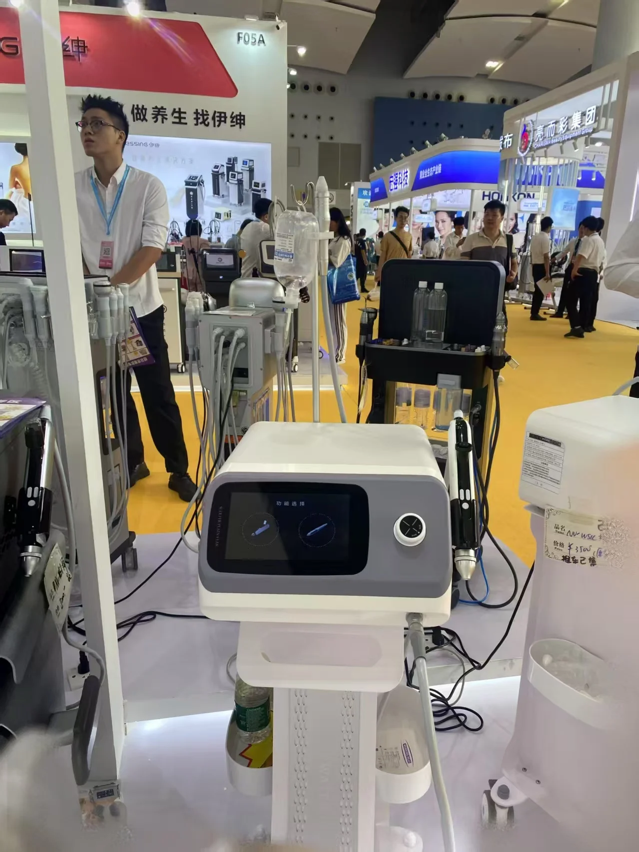 

755/1064 /808nm Laser Hair Removal Machine Diode Laser 3 Wavelengths 3500w Ice Cool Hair Remover Laser Hair Removal For Women