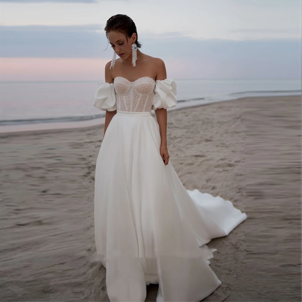 Beach Satin Wedding Dress 2022 Elegant A-Line Sweetheart Neck Short Sleeves Backless With Beading Bridal Gown Vestido De Novia