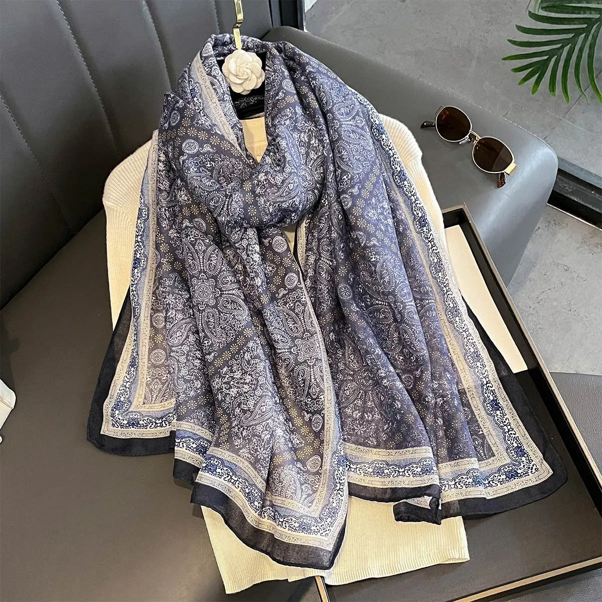 

2025 Spring and Autumn Scarfs for Women Fashion New Elegant Scarf Retro Outerwear Sun Protection Neck Warmer Shawl Femme