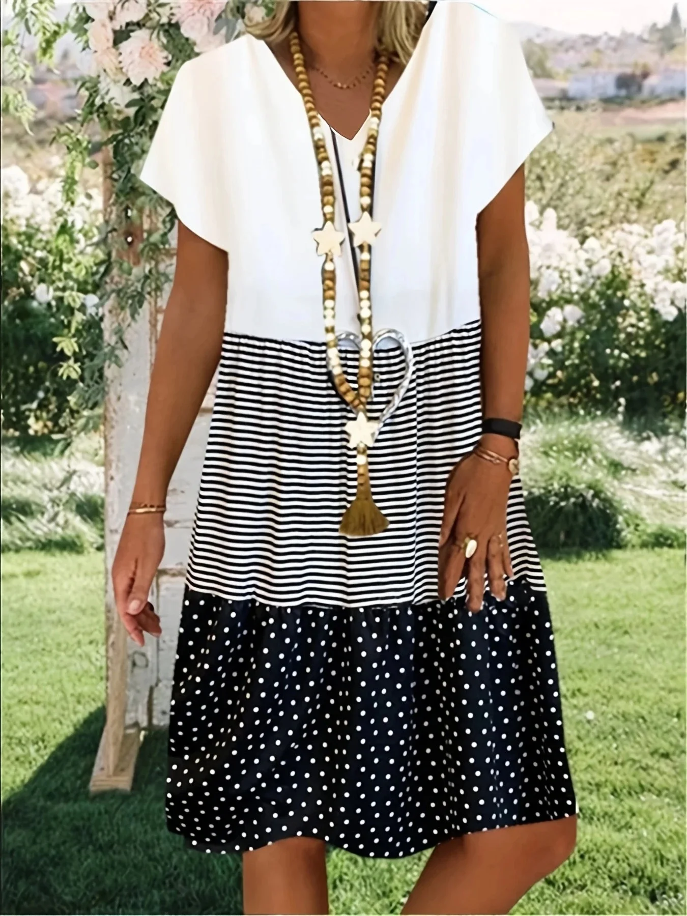 Summer-Essential V-Neck Dress: Striped & Polka Dot, Knee-High Casual Tunic for Women - Durable,Easy-Care Fabric