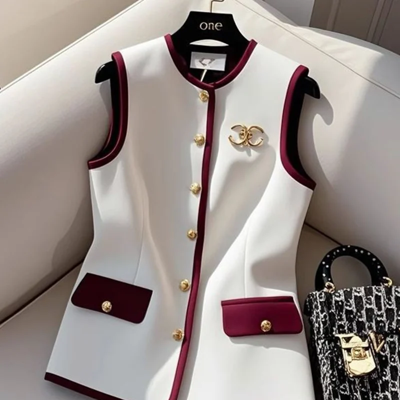 2025 Spring New Temperament Buttons Patchwork O-neck Sleeveless Tank Top Coat Women Clothing Fashionable Patchwork Letter Tops