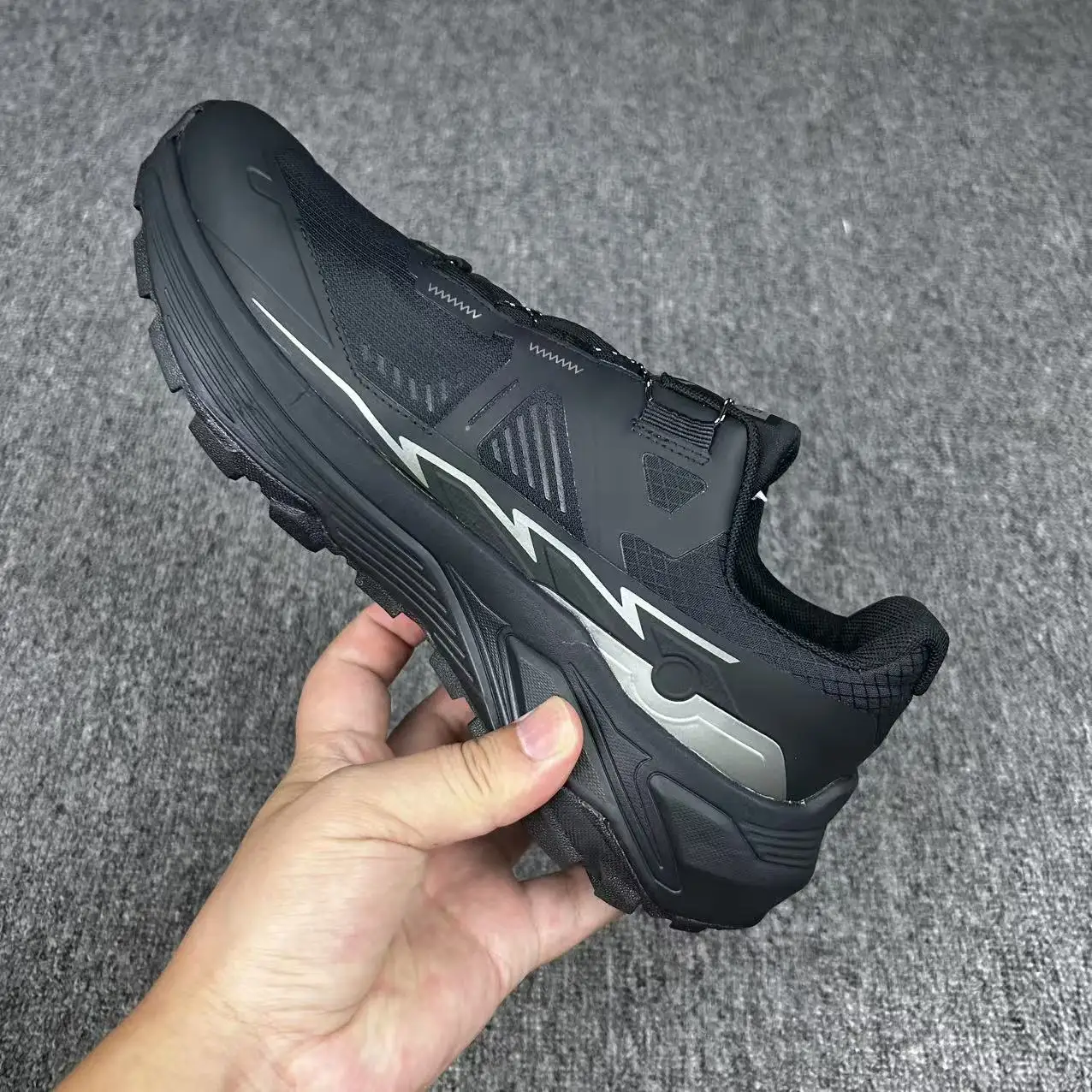 Unisex trail running shoes Outdoor sports shoes Comfortable walking trainers Quick-lace training, hiking and running shoes