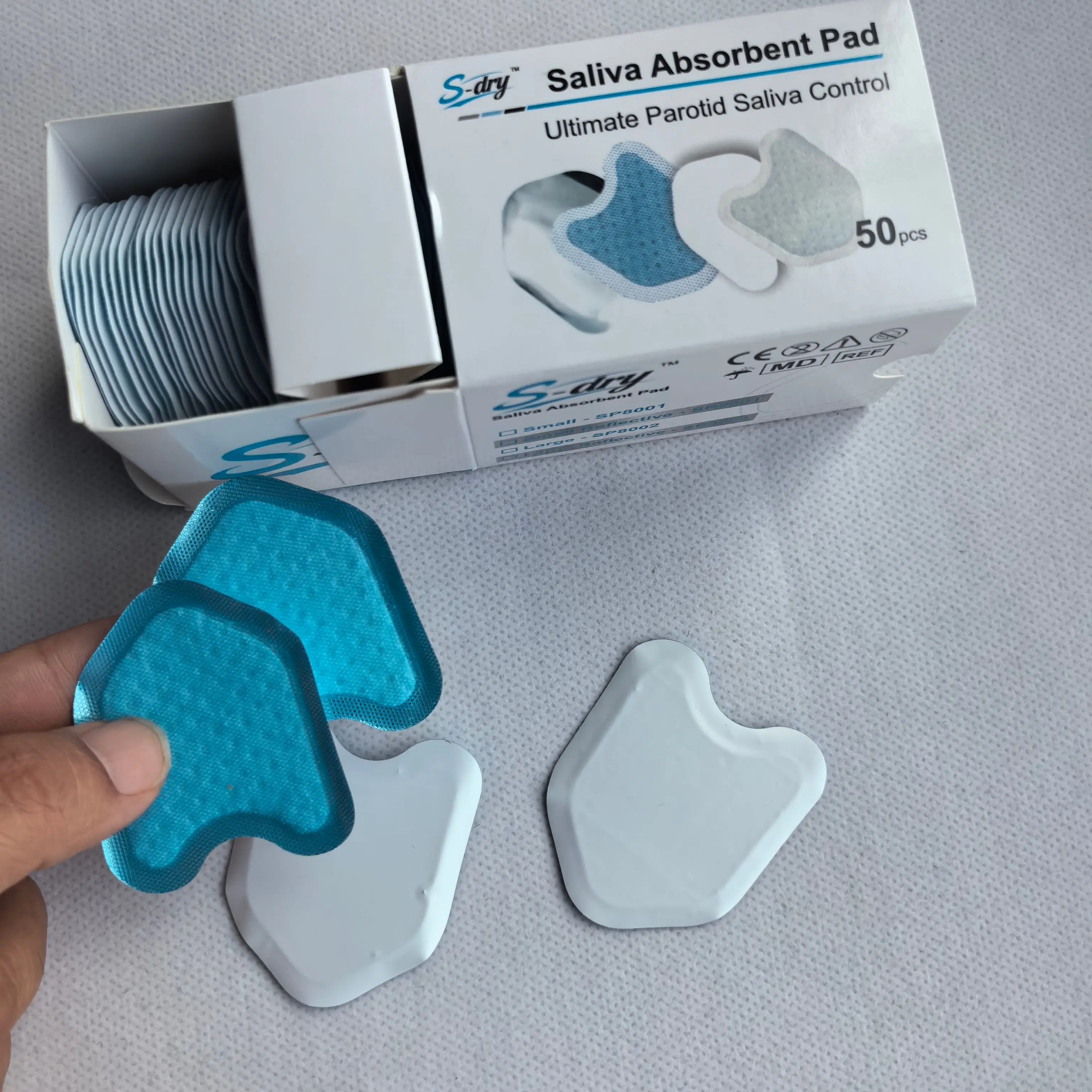 Disposable Dental Saliva Absorbent Pads 50PCS/Box Parotid Isolation Cushions Oral Consumables For Dental Clinic Lab