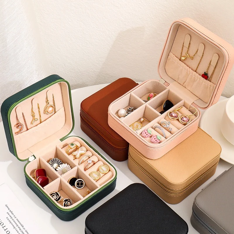 Portable Jewelry Storage Box Travel Organizer Jewelry Case Leather Storage Earring Necklace Ring Jewelry Organizer Display Boxes