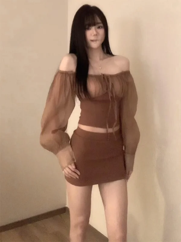 

Retro One Shoulder Long Sleeve T-Shirt Women Slim Fit Skirt Set Pure Desire Spicy Girl Style Pleated Net Gown Fashionable Cas...