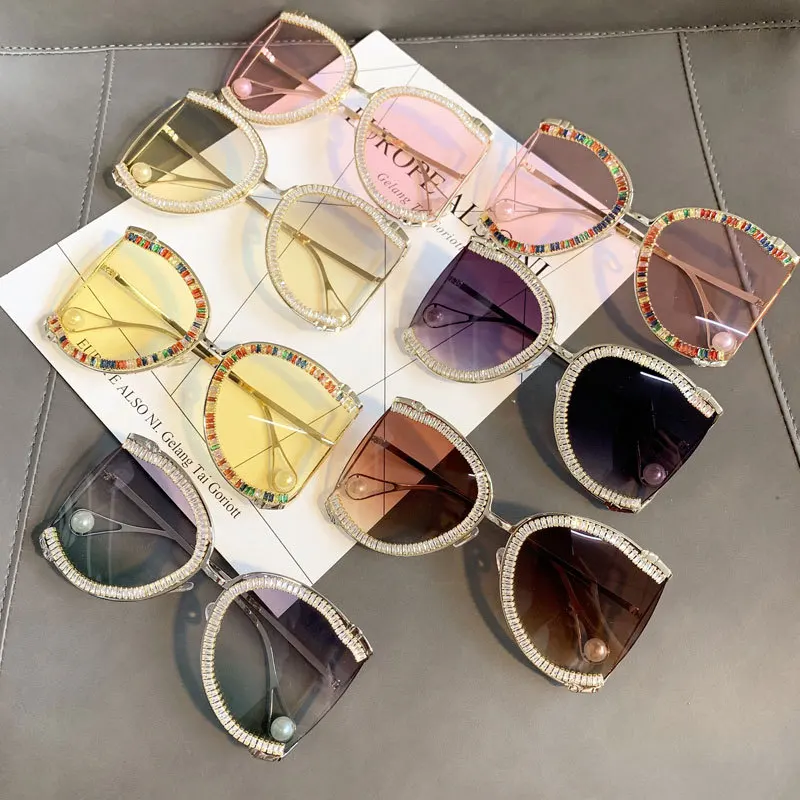 

2024 Sunglasses Women Oversized CZ Diamond y2k Designer Sun Glasses Ladies Luxury Glasses Shades for Women Wholesale Bulk Oculos