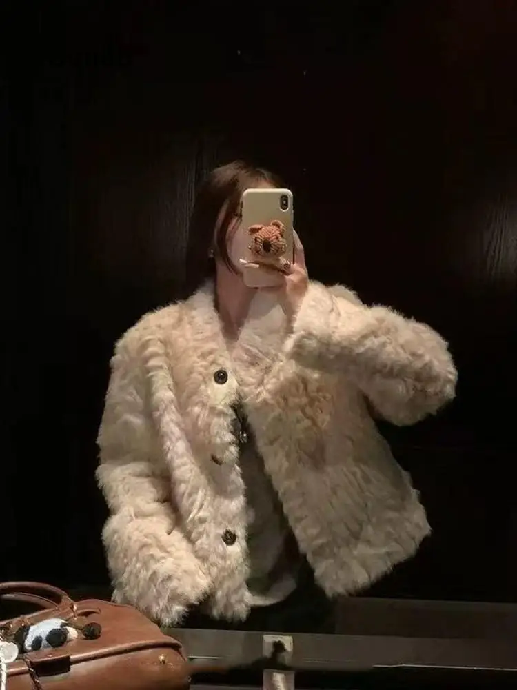 Elegant Faux Fur Short Coat Winter Warm Fuzzy Outerwear Casual Jacket for Daily Streetwear Fashion Trend