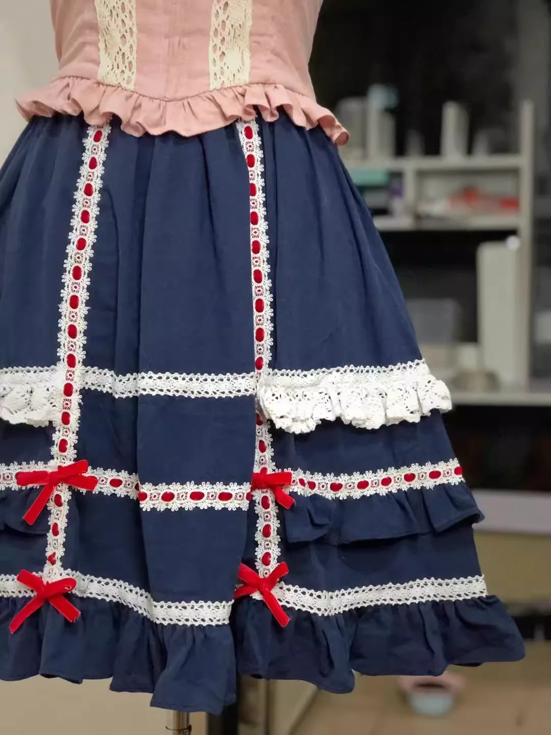 

Japanese Sweet Lolita Mini Skirt Women Harajuku Kawaii Bow Lace Ruffles Party Skirts Girls Vintage Ball Gown Cake Skirts