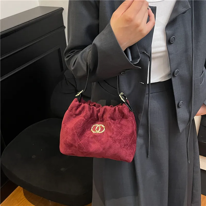 

Модная женская кожаная сумка через плечо, роскошная сумка через плечо, элегантная классическая дизайнерская сумка-тоут в современном стиле