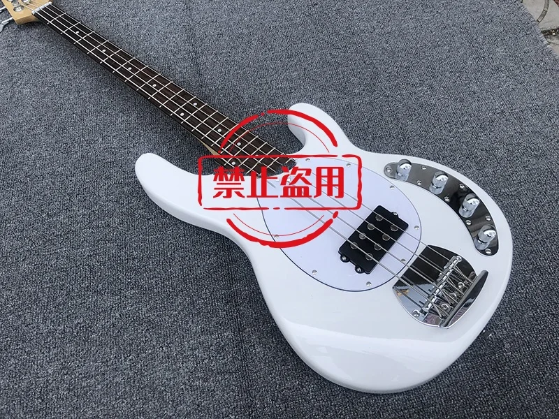 Gitar bass elektrik, warna putih, bodi kayu abu, senar 5 senar, pickup aktif, gitar Bass kualitas tinggi, pengiriman gratis