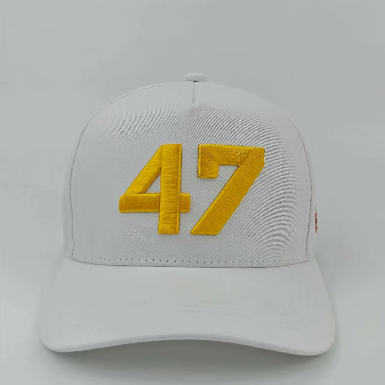 Charlie Kirk Hut, Goldstickerei, USA 47, Baseballkappe für Männer und Frauen, republikanische Geschenkhüte, weiß – Detail 6