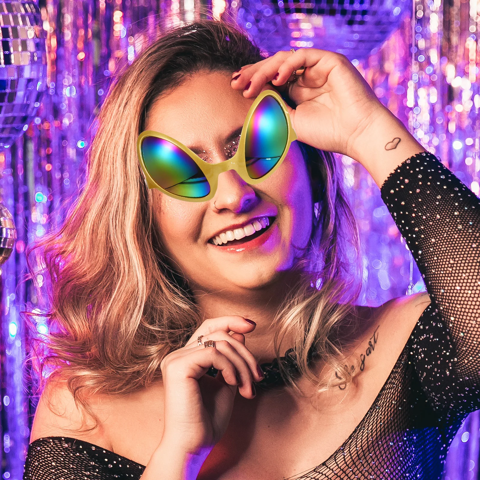 

Funny Glasses Alien Costume Prop Sunglasses Accessories Carnival Party Eyewear Novelty Photo Props Unique Gift Idea for Adults