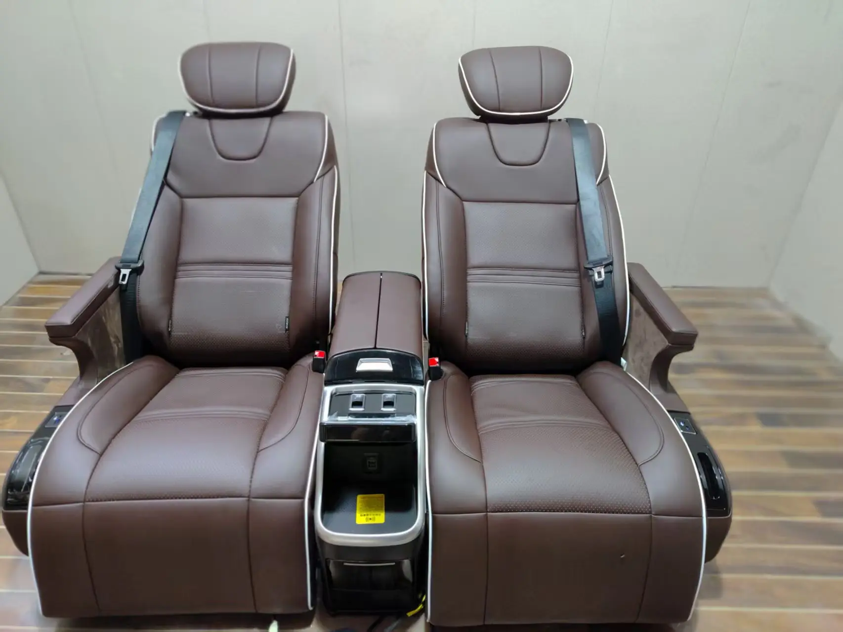 Customized products：Electric Rest Auto Interior Accessories Customized Middle Armrest