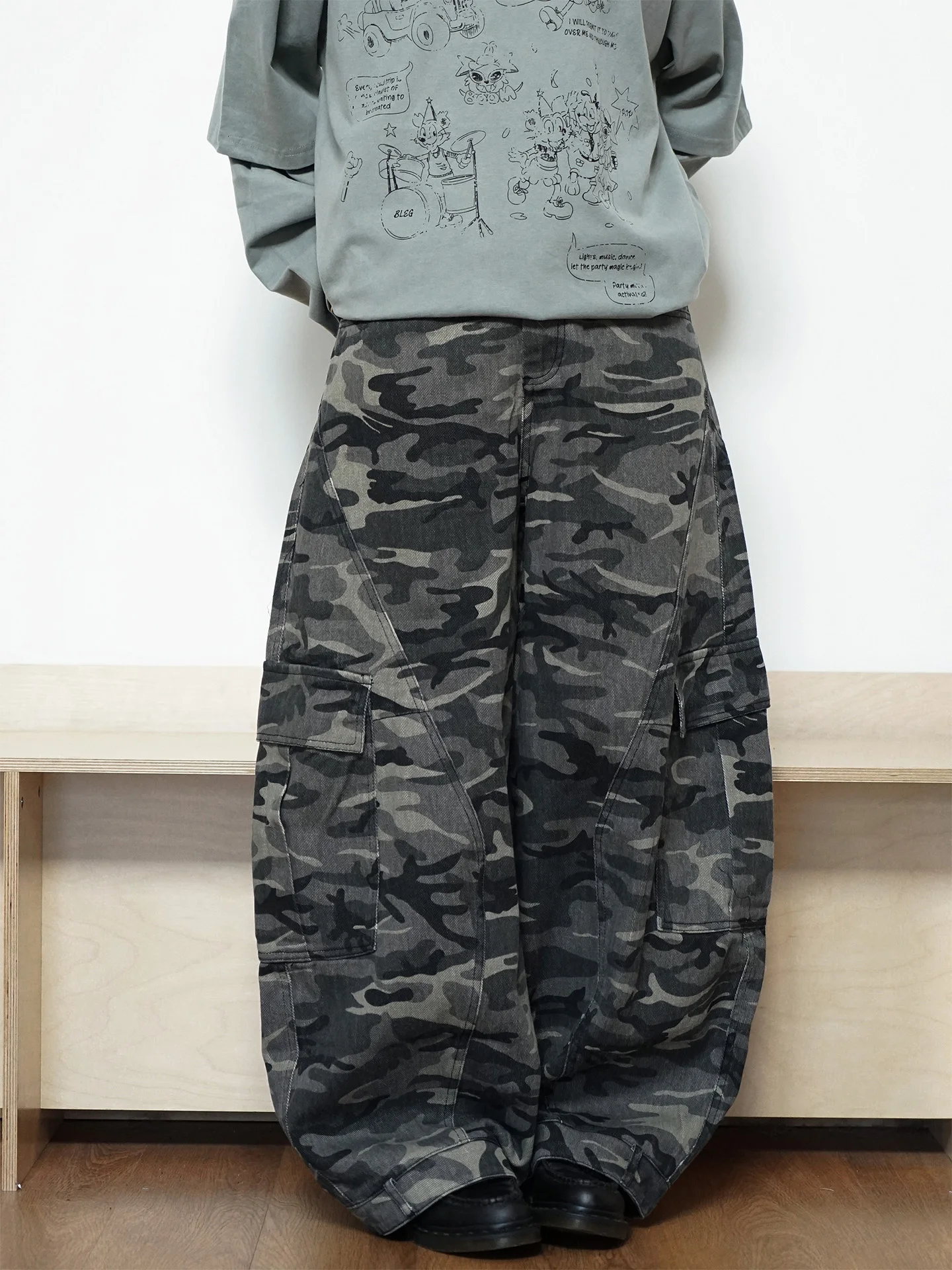 

Women's Camouflage Straight Leg Loose Fit Jeans Summer New Style Washed Workwear Trousers Low Waist Wide Leg Pants