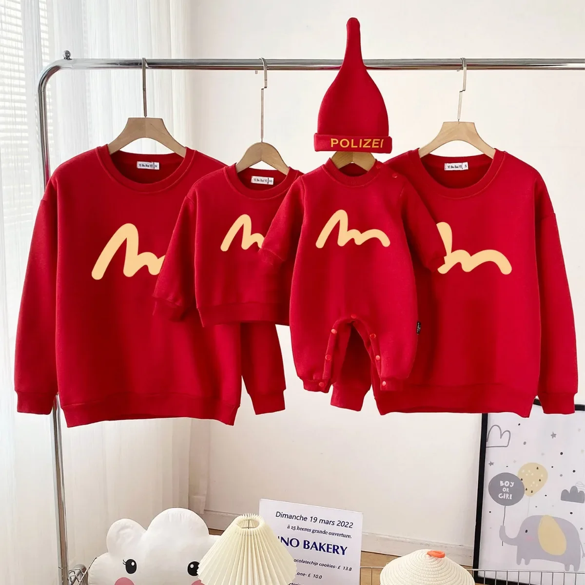 

Fashion Winter Autumn Sweatshirts for The Whole Family Matching Clothes Mother Father Daughter Son Long Sleeve Tops Baby Romper
