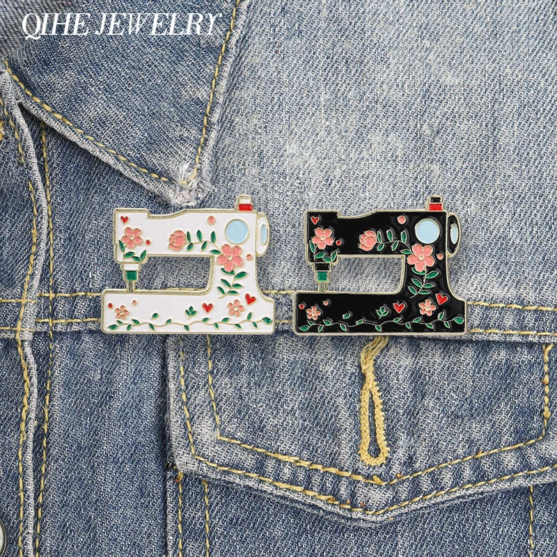 Retro Chic Sewing Machine & Flower Design Enamel Pin Vintage Fashion Flower Pattern Sewing Machine Brooch Bag Pin Jewelry Gift