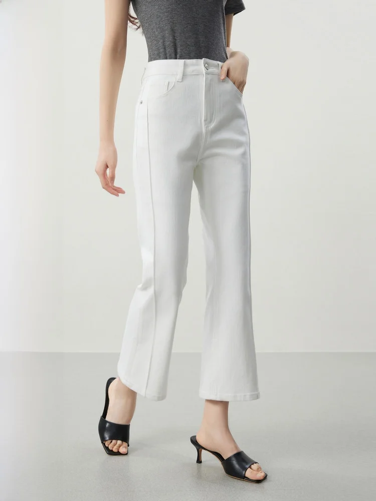 

Белые джинсы-клеш с высокой талией, классические, с декоративными швами по бокам на талии и бедрах, повседневные, хлопковые, женские, весна 2026