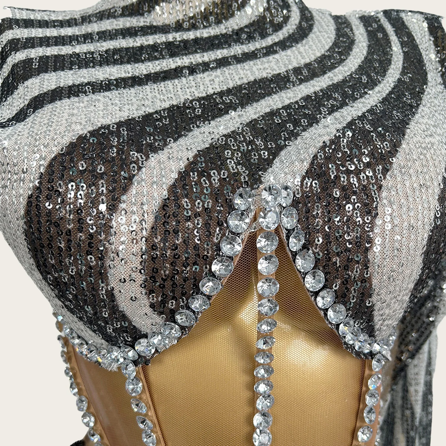 

Heibai Sparkly Sequins Tassel Party Outfit Fashion Women Black White Stripe Sexy Dance Long Sleeved Tops Mini Dress 2Pieces Set