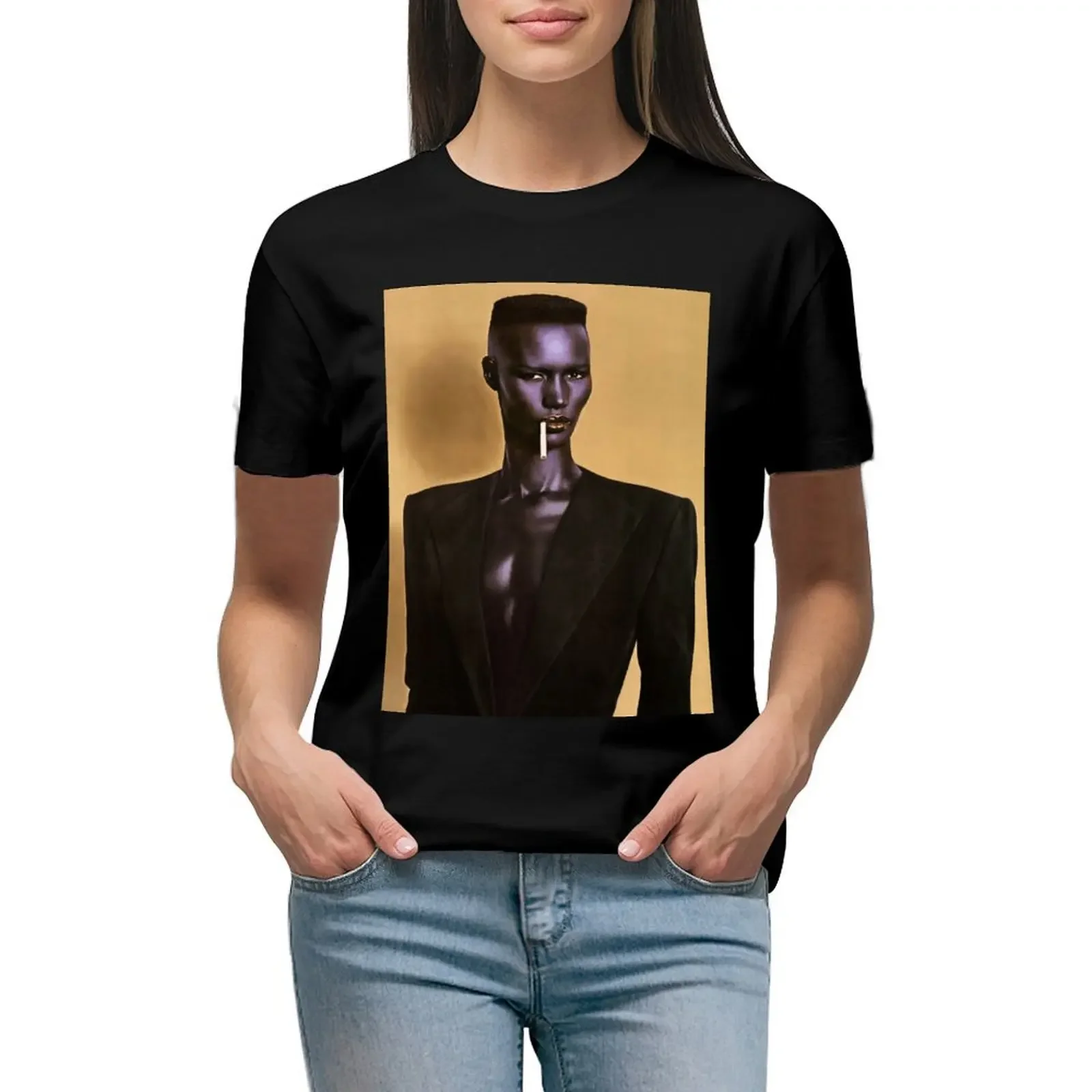 

Grace Jones chanteuse extraordinaire! T-Shirt tees customizeds Female clothing workout shirts for Women