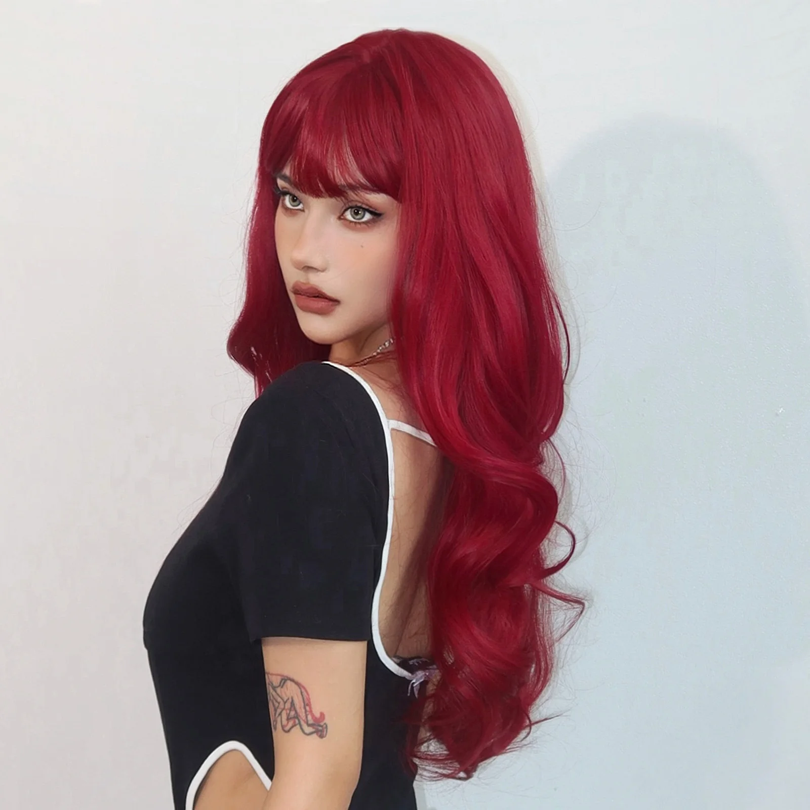 Wine Red Synthetic Hair Wigs Natural Long Wavy Wigs with Bangs for Black Women Christmas Party Daily Wigs High Temperature Fiber