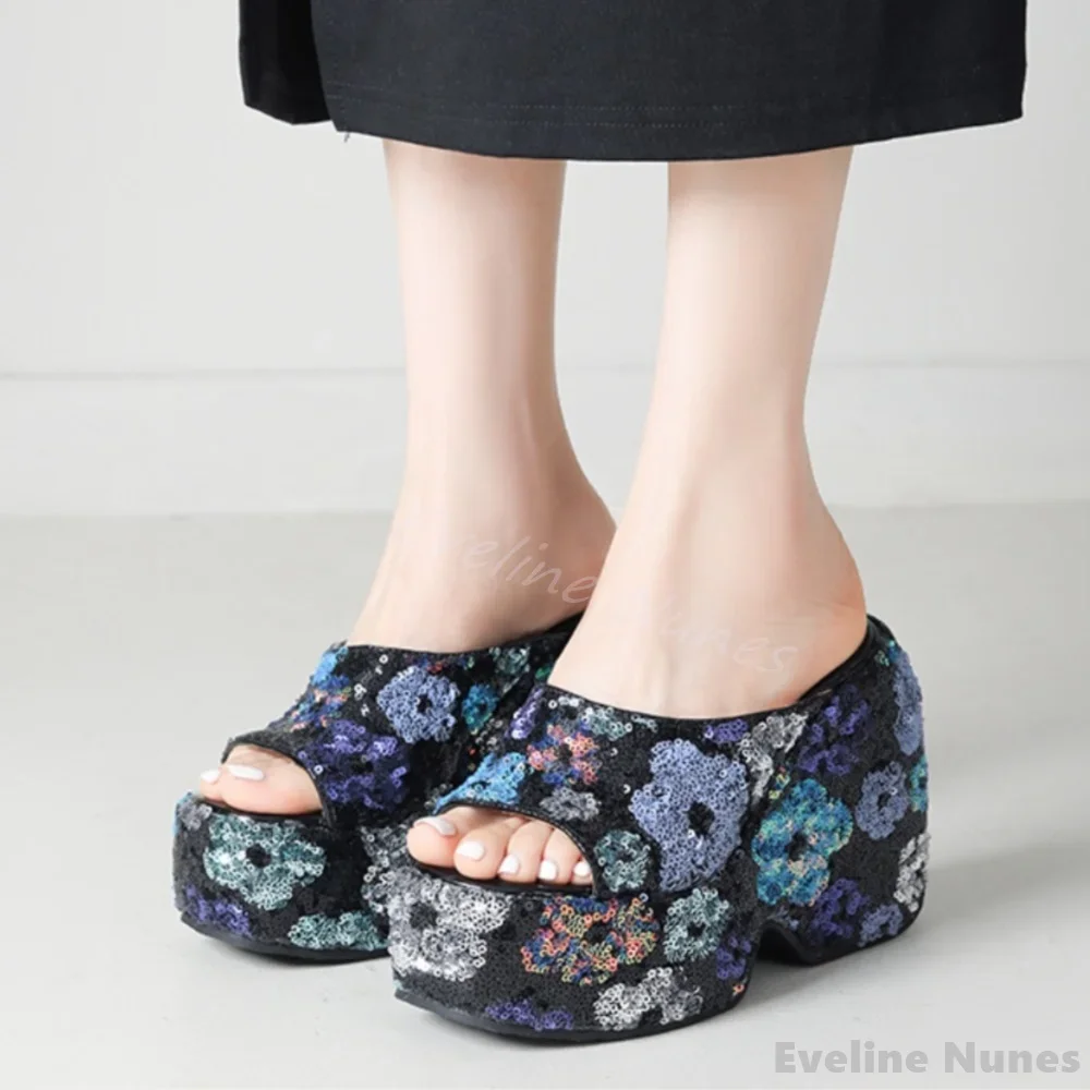 

Floral Sequined Platform Sandals Women One Word Belt Peep Toe Mixed Colors Outdoor Slippers 2025 Summer New Fashion Slippers