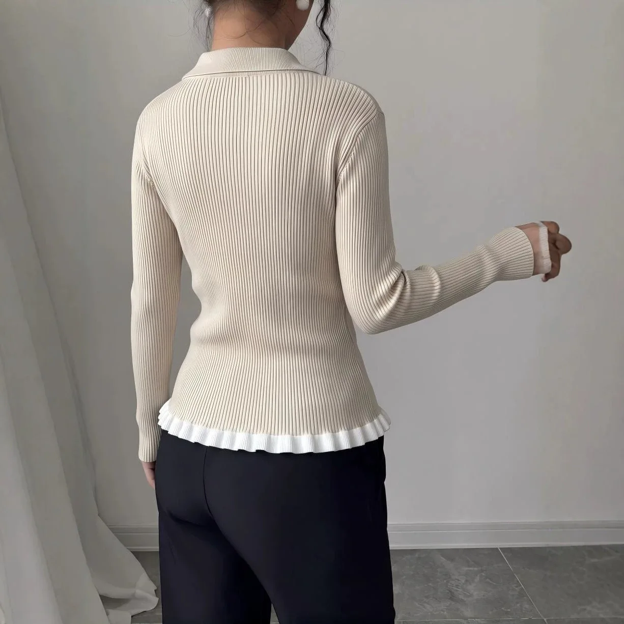 Women's Knitted Cardigan Lapel Contrasting Color Fungus Edge Pit Strip Knitted Sweater Waist Thin Commuter Long-sleeved Top