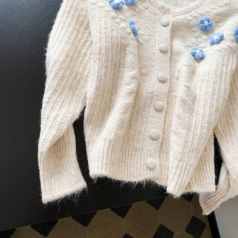 Ele ثلاثية الأبعاد سترة مشغولة من الصوف للنساء الخريف الشتاء مكافحة الشيخوخة تنوعا سترة Quali الصوف تصميم الأزهار Faionable