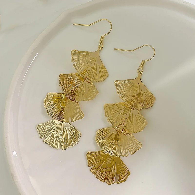 Vintage Gold Color Multilayer Ginkgo Biloba Leaf Drop Earrings for Women Bohemain Hollow Metal Long Earrings Girls Jewelry Gift