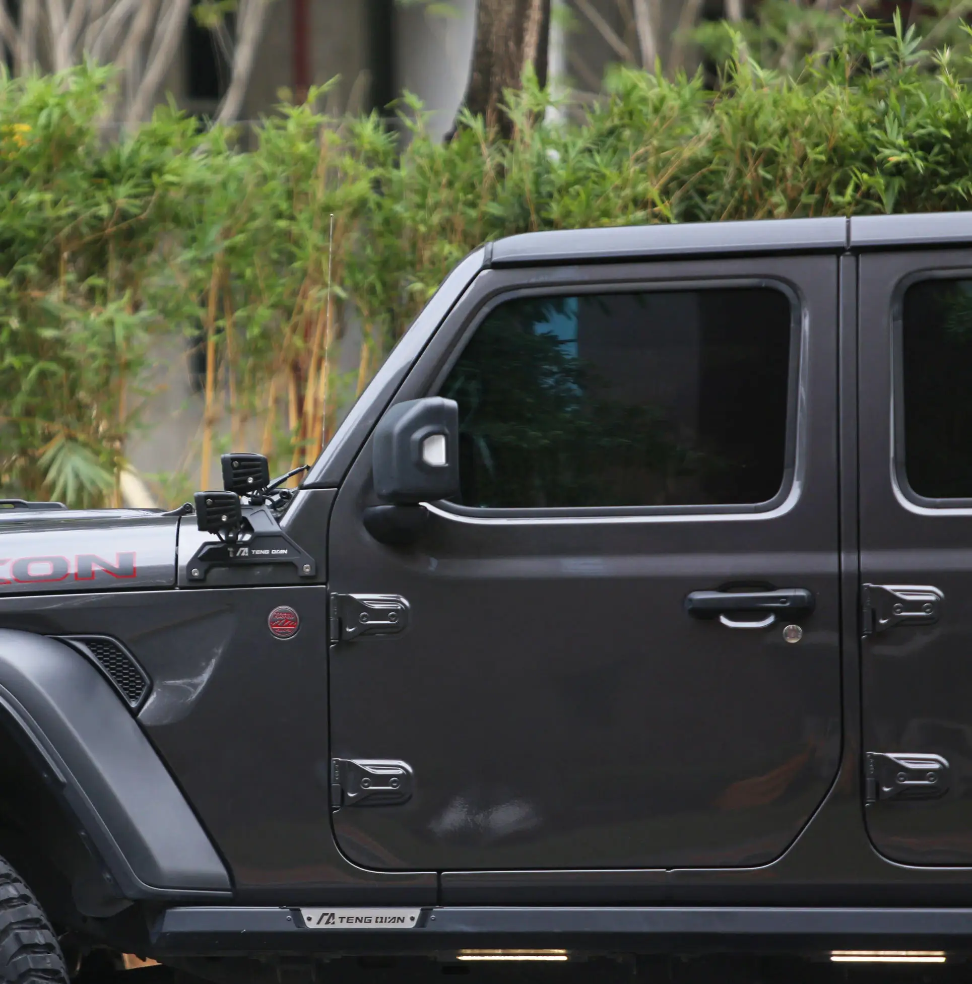 Off-road Accessories Running Boards Car Side Foot Step Side Step Bar for Jeep Wrangler JK 08-22 Foot Step with Led Atmosphere