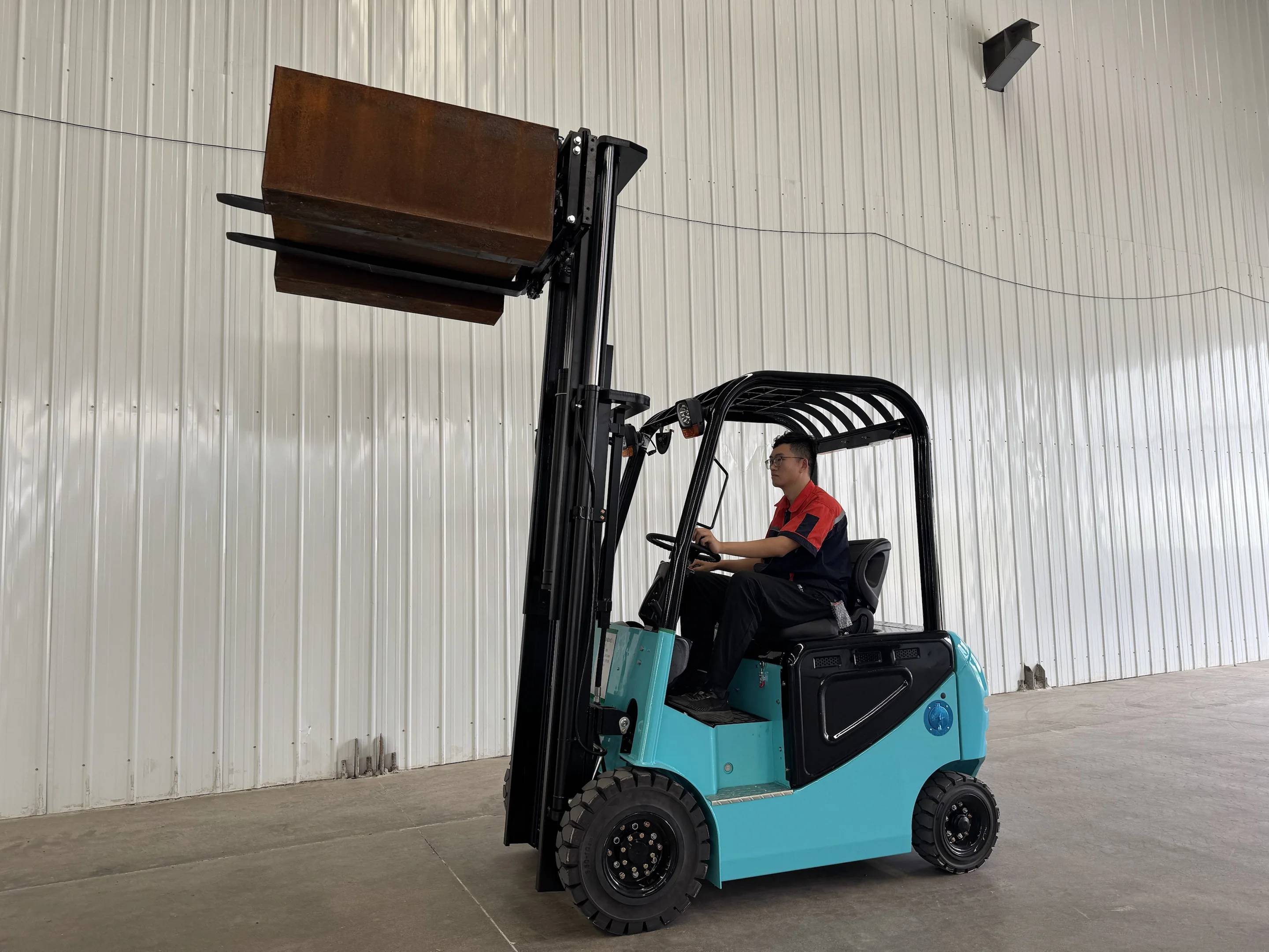 Electric Forklift CE Approved Mini Forklift Truck Battery Powered Compact Loader for European Market view 6