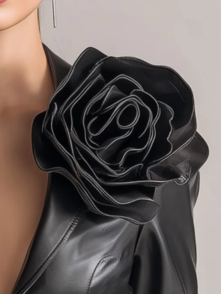 المرأة بولي Leather سترة جلدية ثلاثية الأبعاد زهرة موضة كم طويل التلبيب طوق سستة اقتصاص معاطف الخريف الشتاء سليم صالح الشارع الشهير السترة