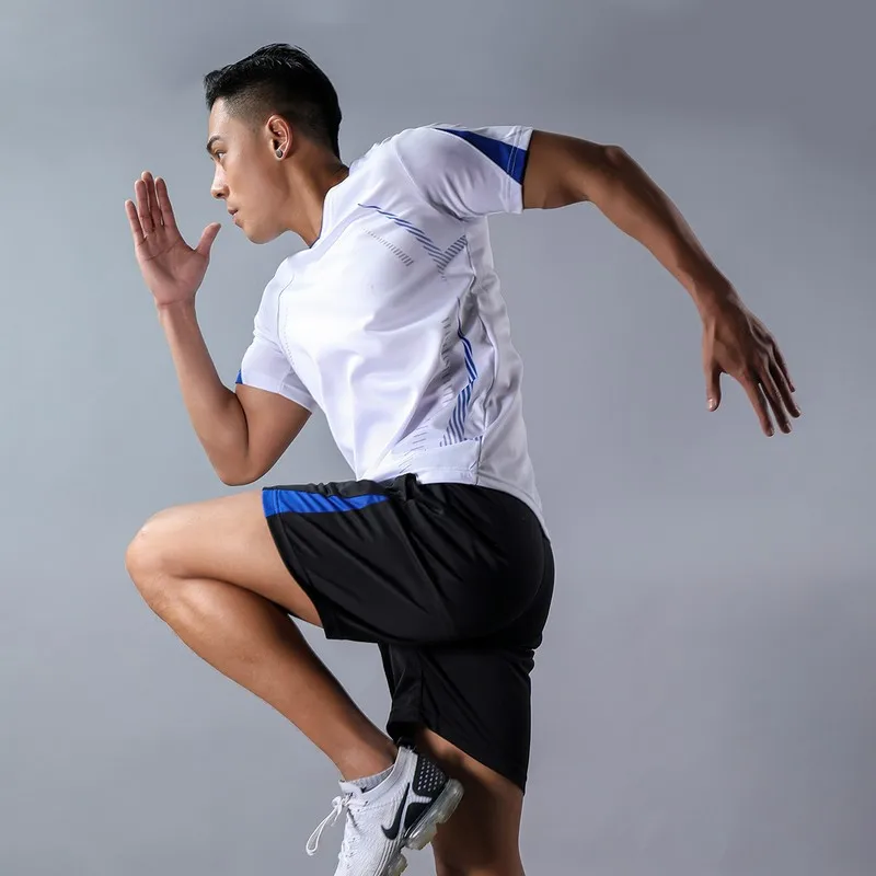 

Summer Thin Casual Ice Silk Set For Men's High-quality Short Sleeved Shorts Comfortable and Breathable Sports Two-piece Set