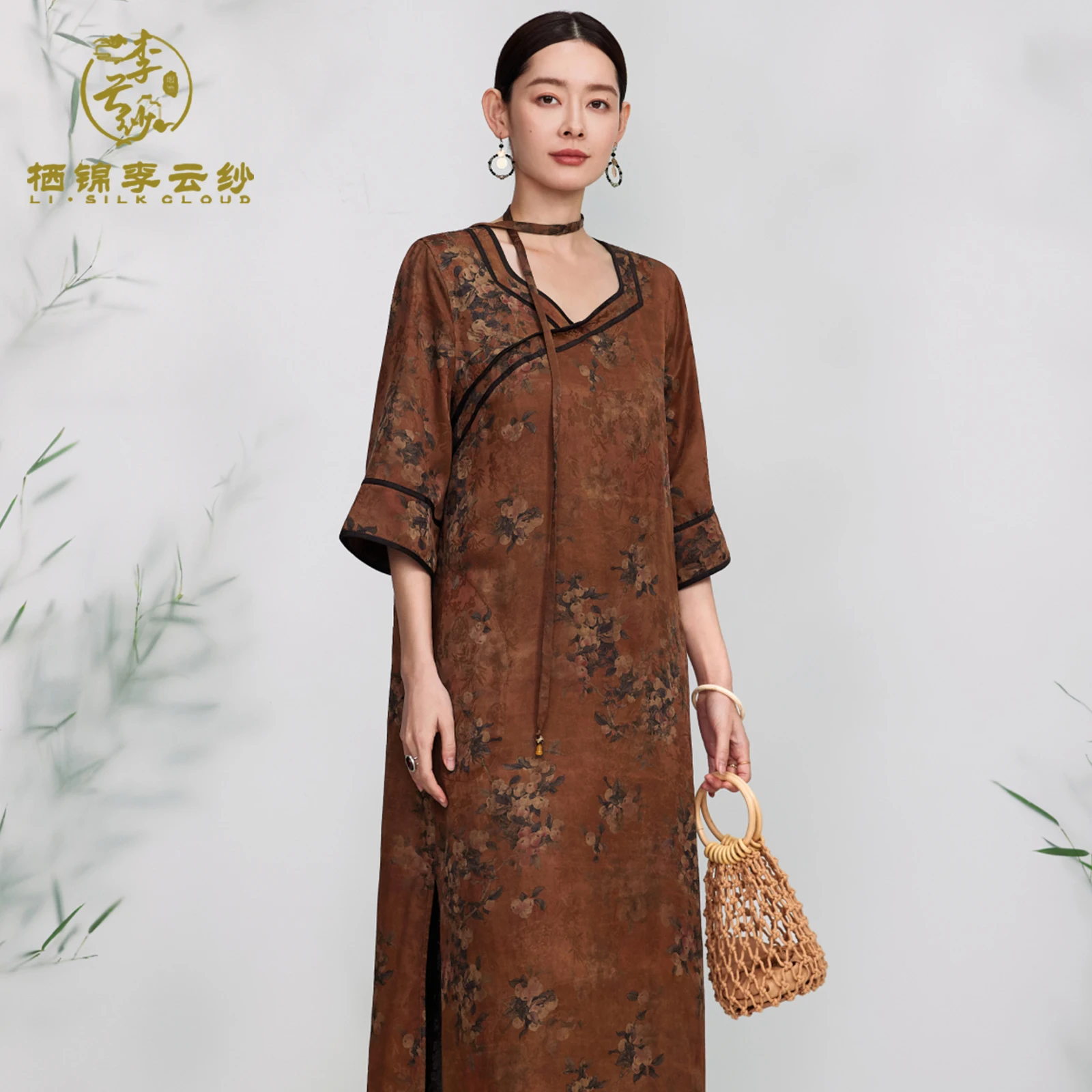 LI SILK CLOUD xiangyunsha Dress - Chinese Classic Style with Vintage Prints, Authentic Silk Fabric Guangdong Gauze