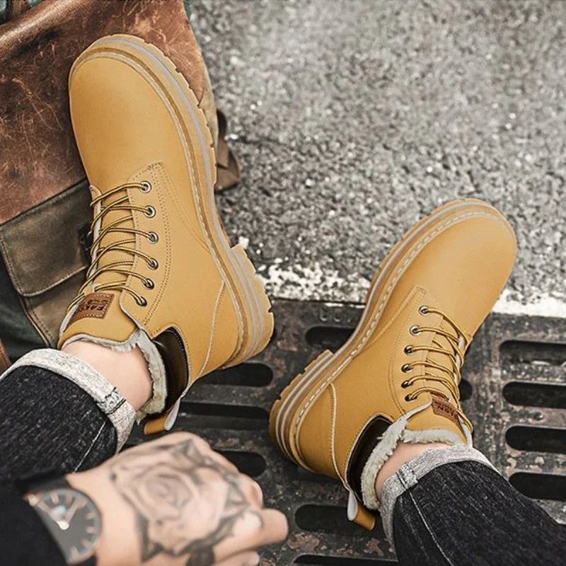 

Thick Sole Platform Work Boots for Men Size 47-48 Furry Winter Outdoor Boots with Bumblebee Design