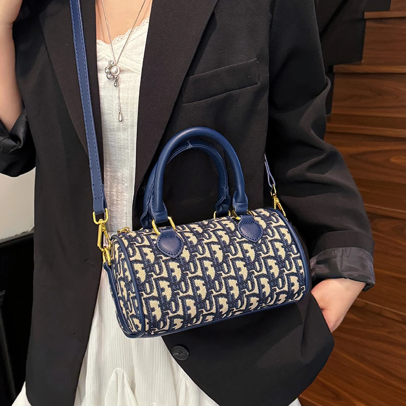

Adventure Ready Draped Purse Women Multifunctional Shoulder Handbag Outdoor Proof