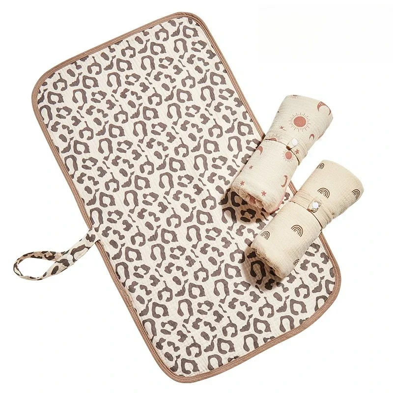 Soft Portable Washable Breathable Waterproof Pure Cotton Gauze Baby Changing Pad for Newborns