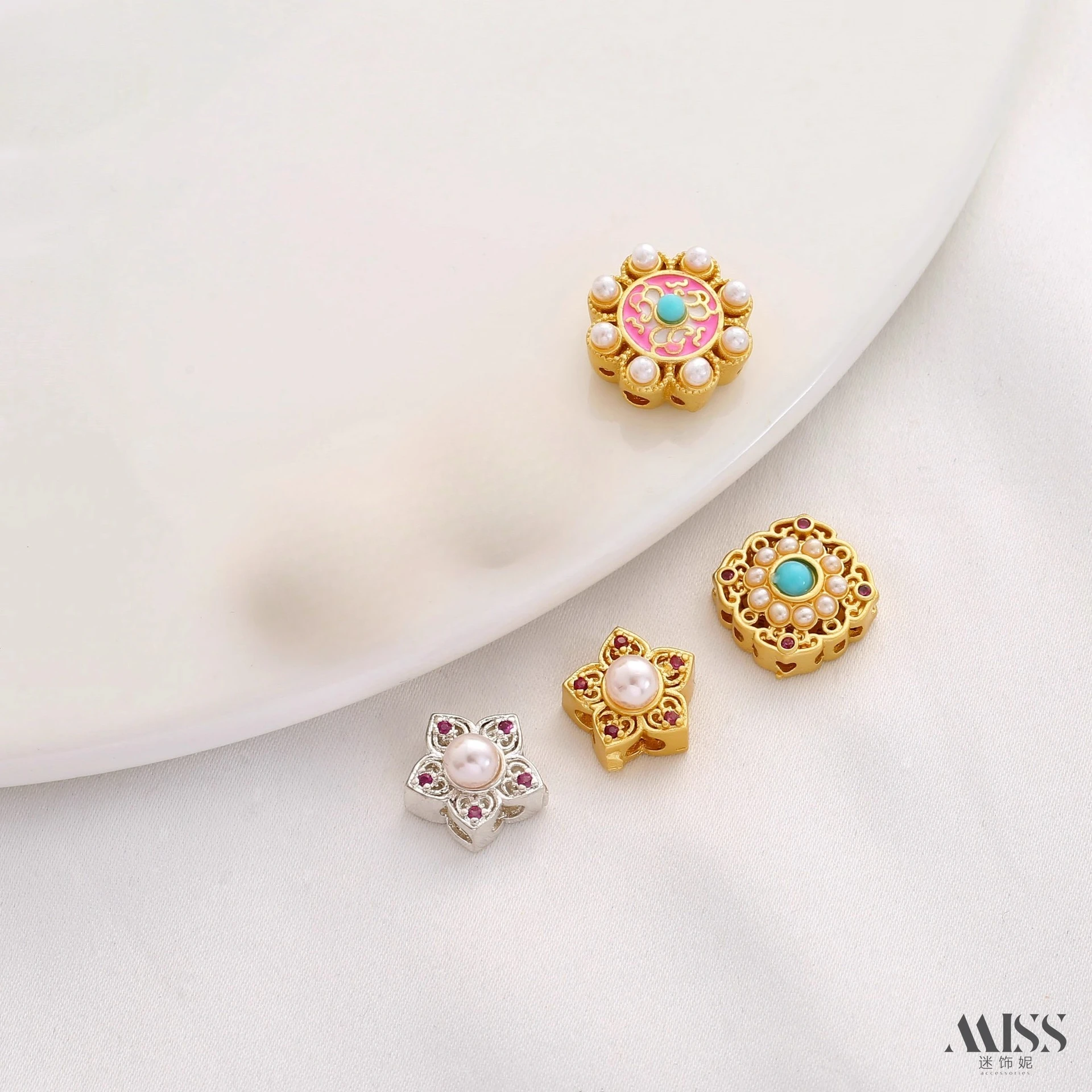 18K Matte Gold Shell Zircon Turquoise Butterfly Purple Gold Flower Compass Beads For DIY Bracelet Necklace Jewelry Accessories