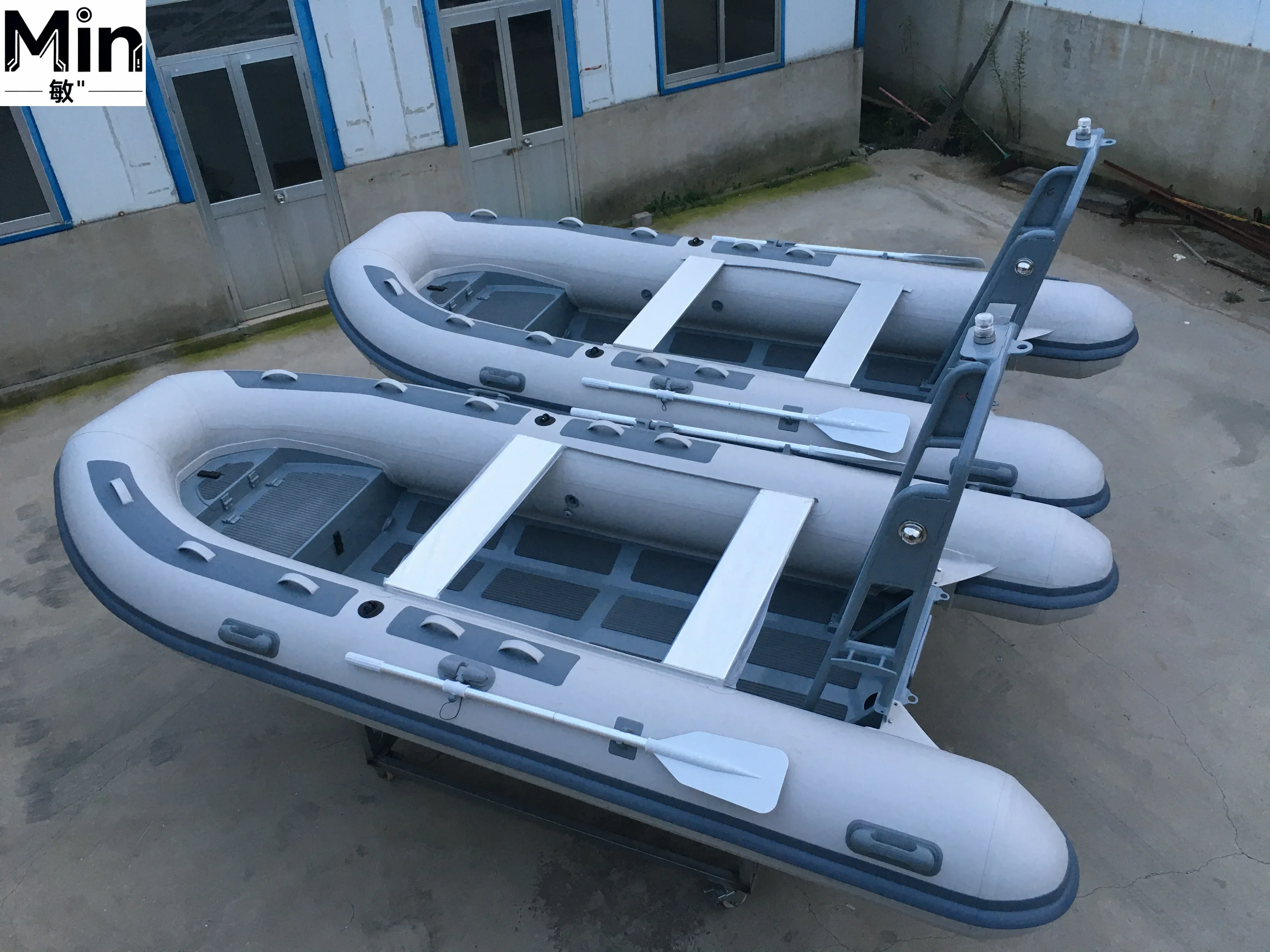 

Надувная лодка RIB с алюминиевым корпусом Deep-V